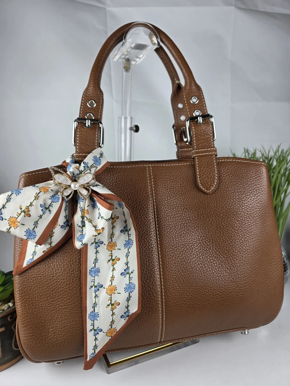 Dooney & Bourke Vintage Brown Caramel Pebbled Satchel Hand Fall Bag